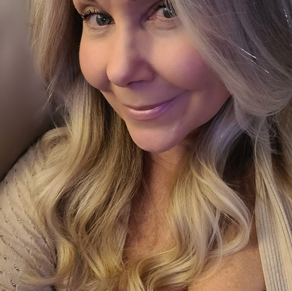 Meet your Posher - Picture 1 of 1